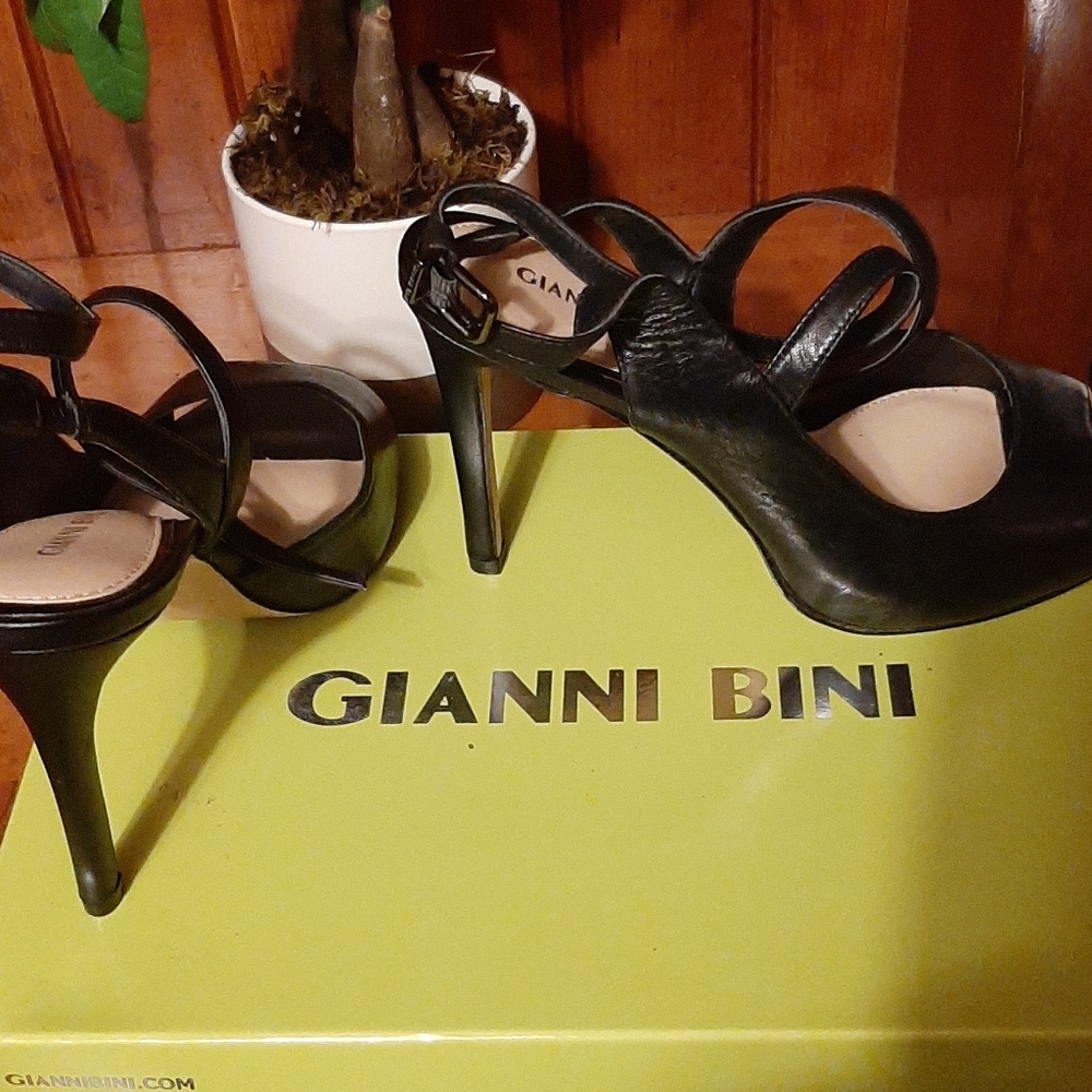 GIANNI BINI BLACK DRESS SHOES